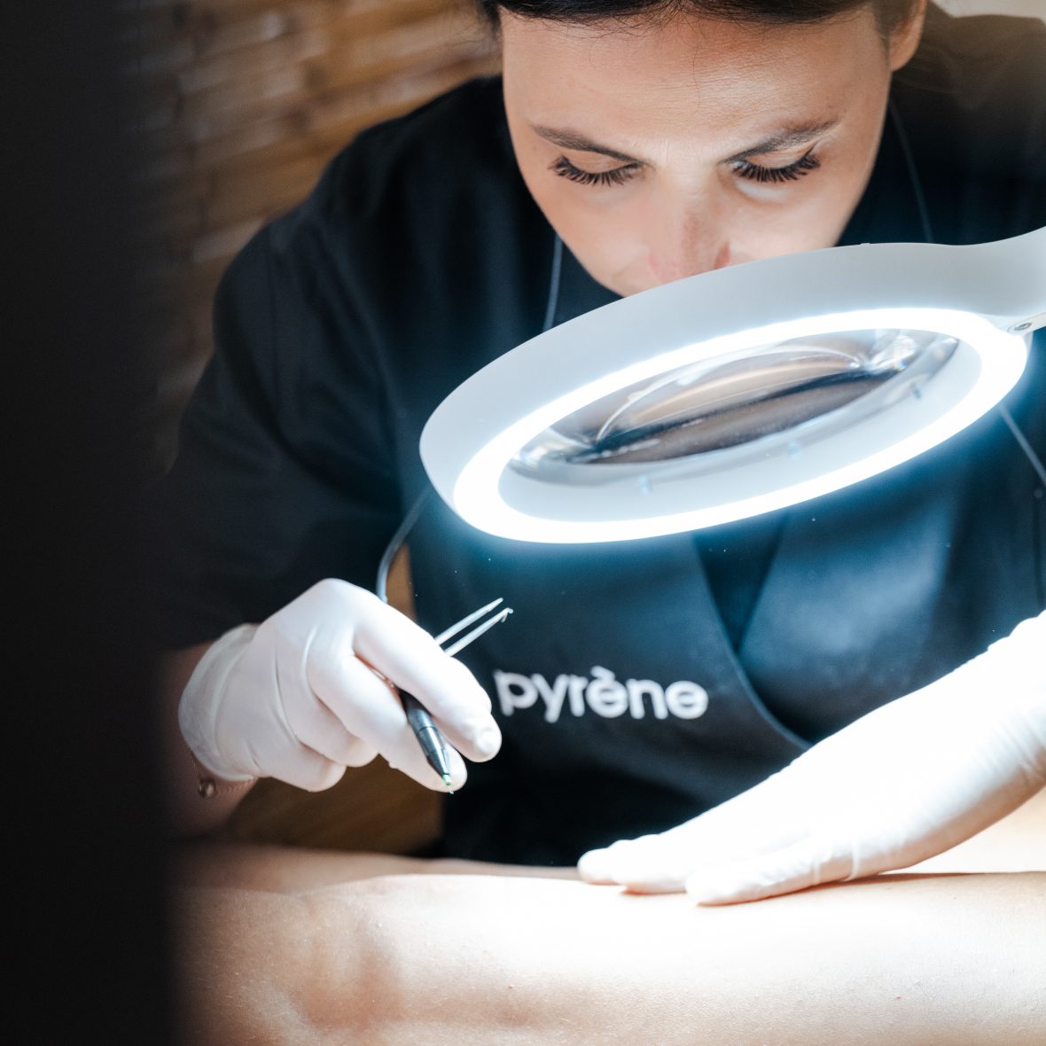 Métier Praticienne en Epilation Défintiive (Haute fréquence, IPL, Laser)